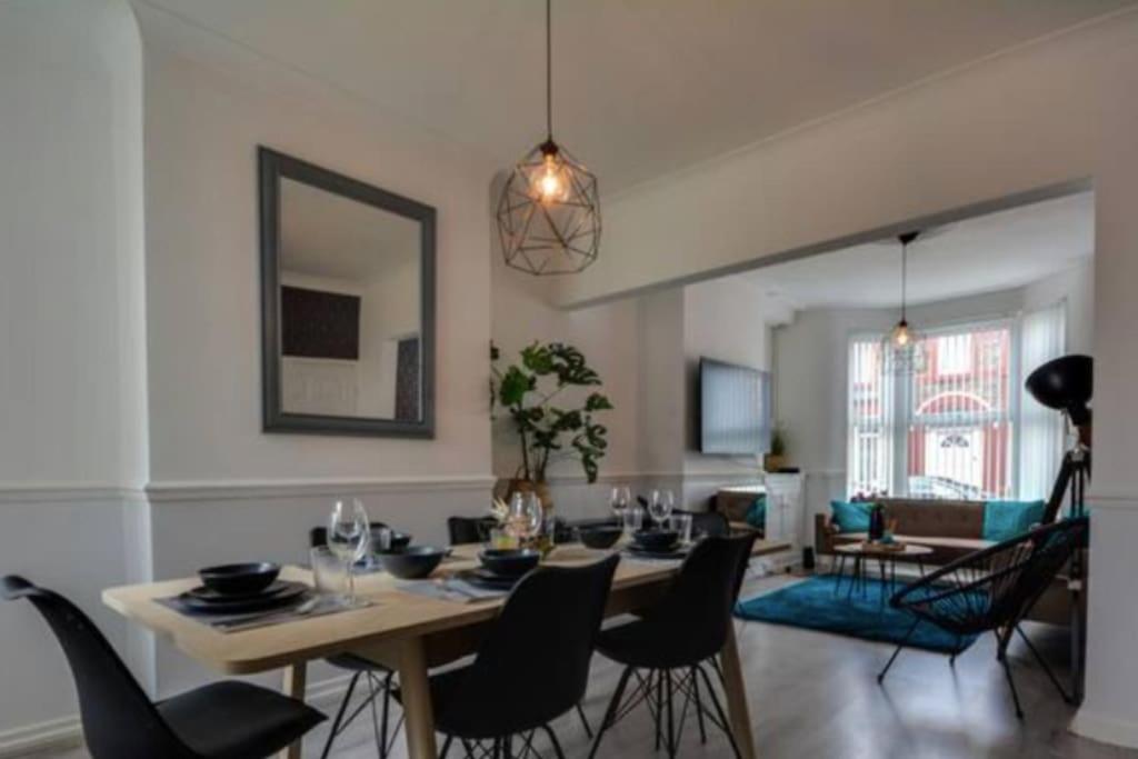 Antonio Str Liverpool 6 Beds Luaran gambar