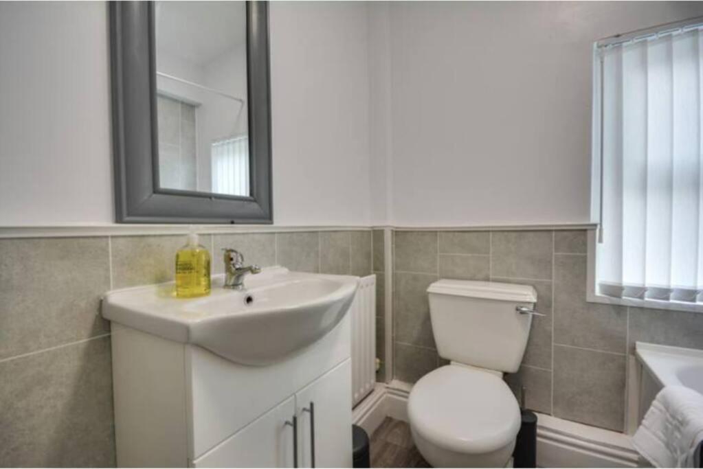 Antonio Str Liverpool 6 Beds Luaran gambar